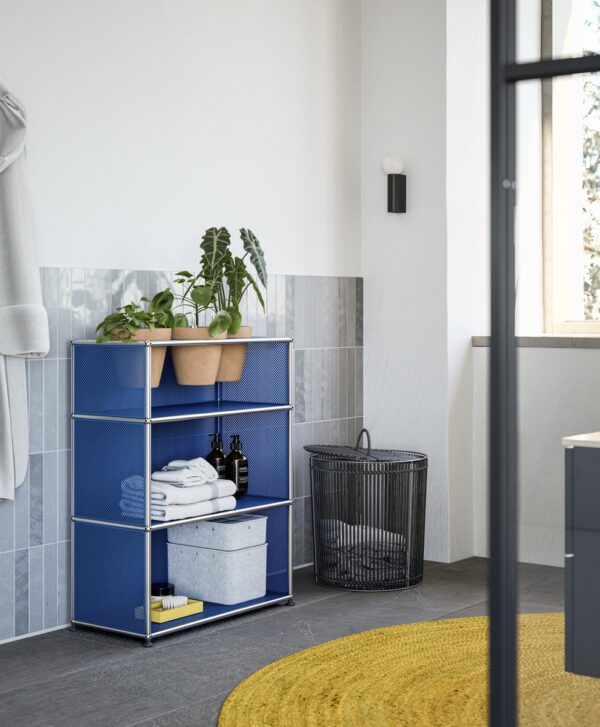 USM Haller Selection geperforeerde kast met open modules en planten - Afbeelding 2
